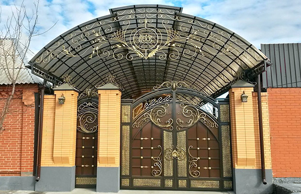 Купить или заказать ворота для дома с навесом - стильные и надежные решения для вашего участка в Павловском Посаде от 41309 руб | Титанзабор